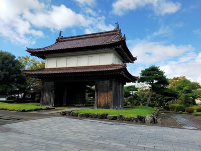 大手門（現存建築・県指定　文化財）