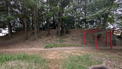 城山稲荷神社土塁