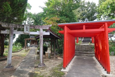 井田城 城址に鎮座する城山稲荷、白龍大神