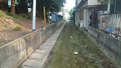 八幡神社に遺る空堀跡