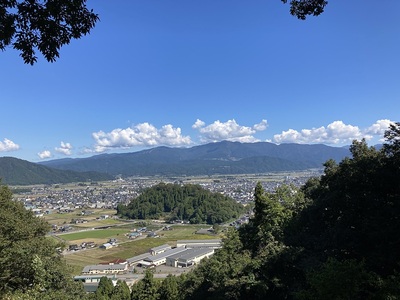 戌山城から見る越前大野城