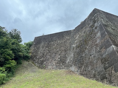 本丸北壁石垣の東端