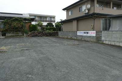 天満神社駐車場