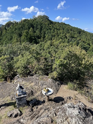 金鑽神社奥宮と御嶽本峰