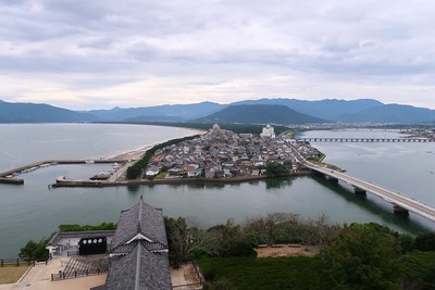 唐津城 天守よりの眺望（東、鏡山方面）