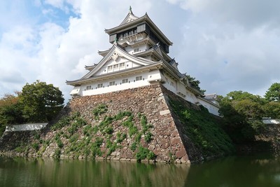 小倉城 水堀と天守