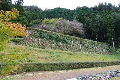 美濃金山城 米蔵跡