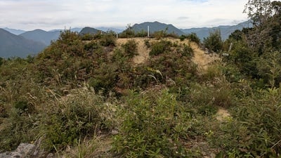 土塁(古城物見台)