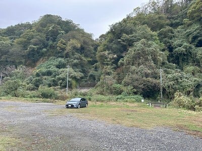 運動場川沿い駐車