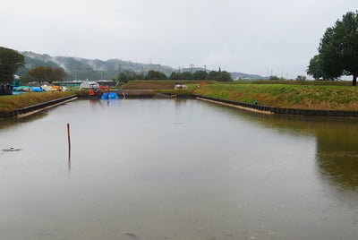 二の丸と右郭間水堀