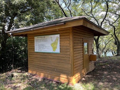 二の丸に建つ古屋