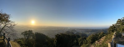 天守あとからの風景