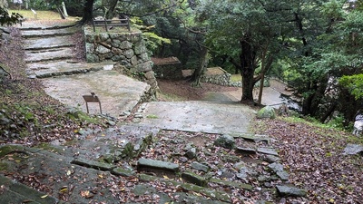 二ノ門と出丸の分岐