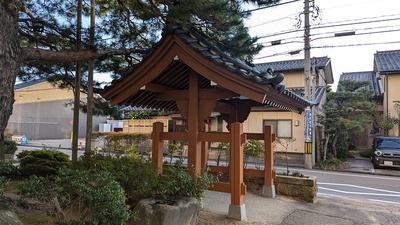 常磐門（稚松小学校）