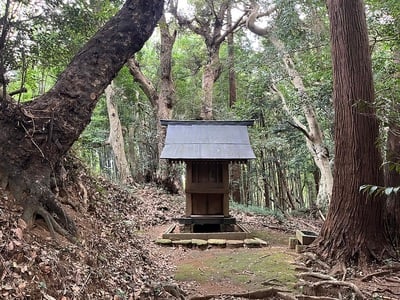 神社祠