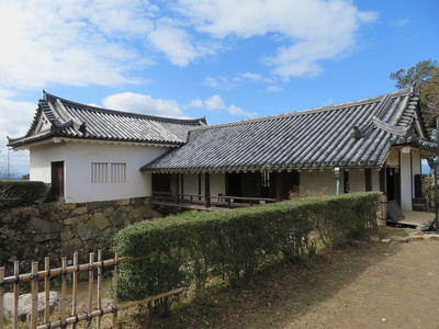 太鼓門櫓と続櫓