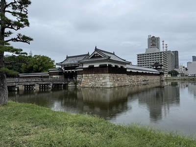 表御門と多聞櫓