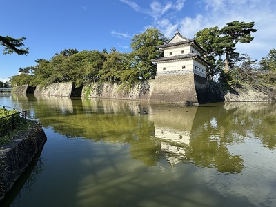 旧二ノ丸隅櫓と三階櫓