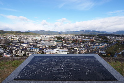 粟積櫓跡からの眺望（北側）