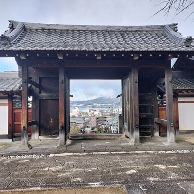 移築門(温泉寺)