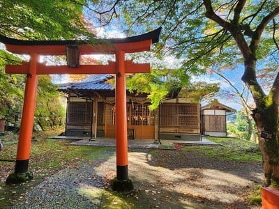 出石城郭内の有子山稲荷神社