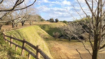 三の丸から、二の丸・本丸方向