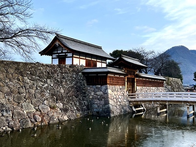 朝日のあたる石垣