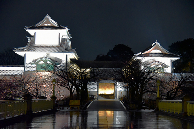 元旦の石川門