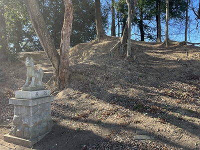 城山稲荷神社土塁