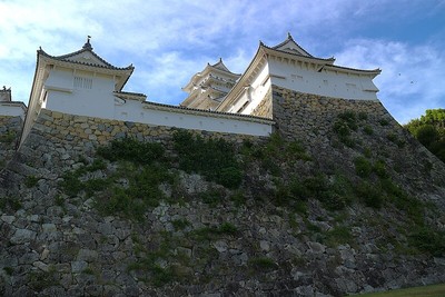 帯郭櫓・帯郭櫓北方土塀・大天守・帯の櫓（東側）