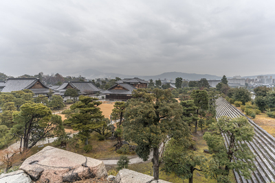 天守閣跡より北東を望む