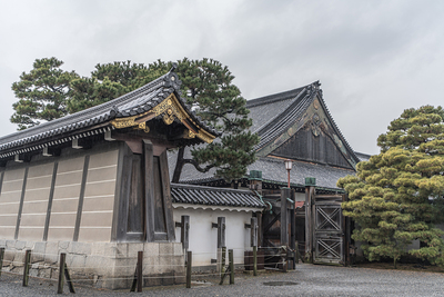 築地の北端部分と二の丸御殿(北側)