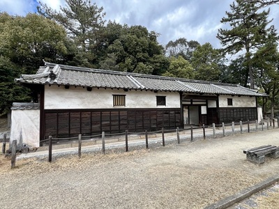 旧内藤家長屋門