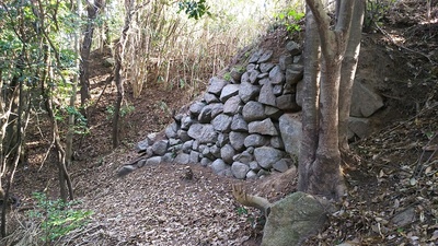 二ノ丸御体塚郭の北側にある石垣
