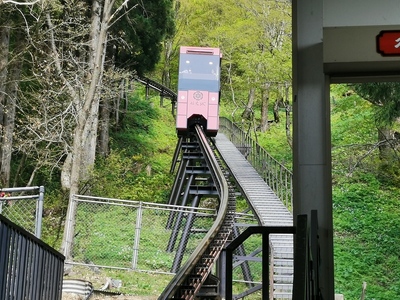 スロープカー乗り場