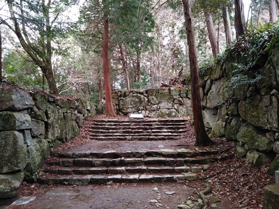 黒金門跡