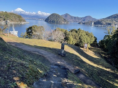 帯曲輪群と富士山