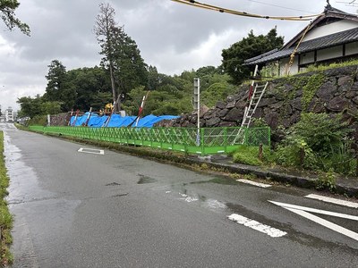 石垣復旧工事中
