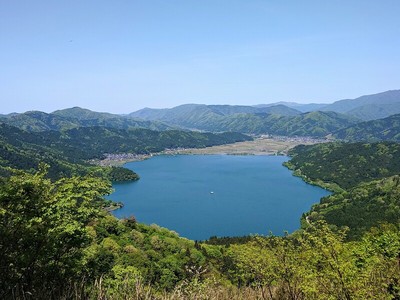 城跡から眺める余呉湖