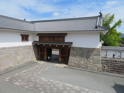 東御門・櫓門
