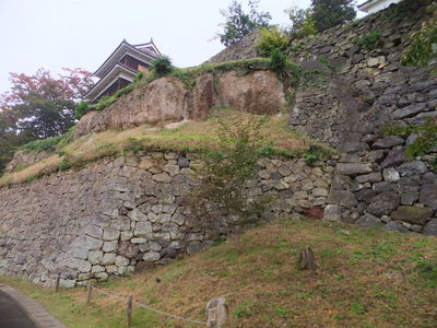 西櫓下の石垣