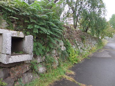 百間堀の樋と二の丸北虎口土橋の石垣