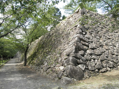 本丸　南側の石垣