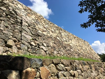 ニノ丸走櫓跡付近の石垣