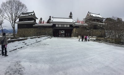 東虎口櫓門（冬）