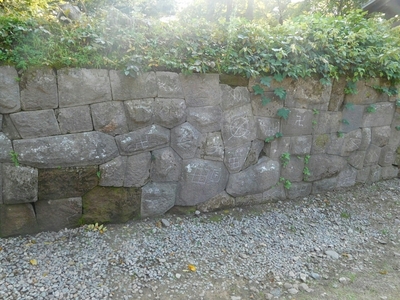 切手門付近の石垣