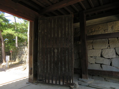 筋鉄御門の門扉