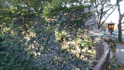 本町橋に残る石垣其の壱(左側正面から)