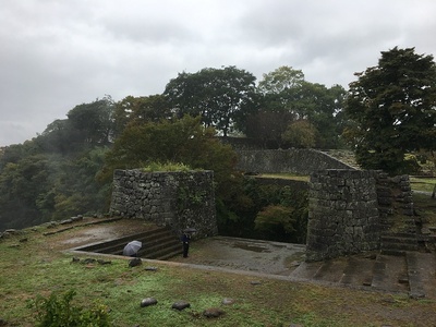 大手門と西の丸の石垣