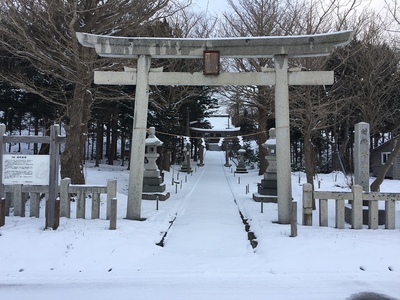 雪の砂館神社